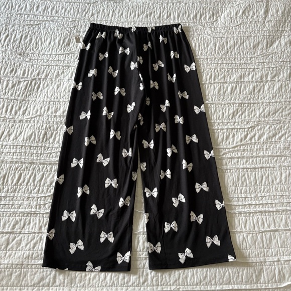 Kate Spade Women’s Black Bow Pajamas - Picture 6 of 7